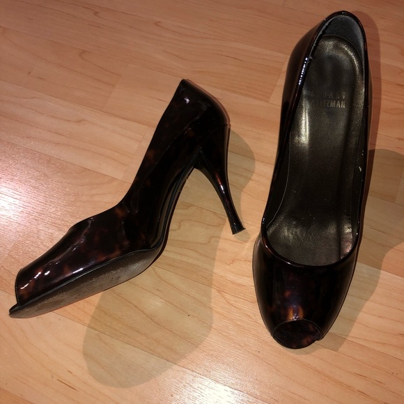 Stuart Weitzman Tortoise Open Toe patent leather 7 - Picture 5 of 12